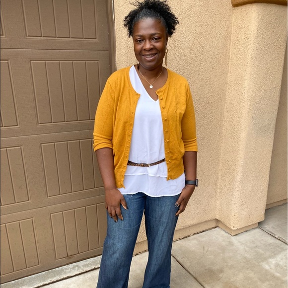 Meet your Posher, Lisa - Picture 1 of 1